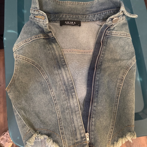 STERLING SLEEVELESS DENIM COLLARED TOP - M - Picture 1 of 2